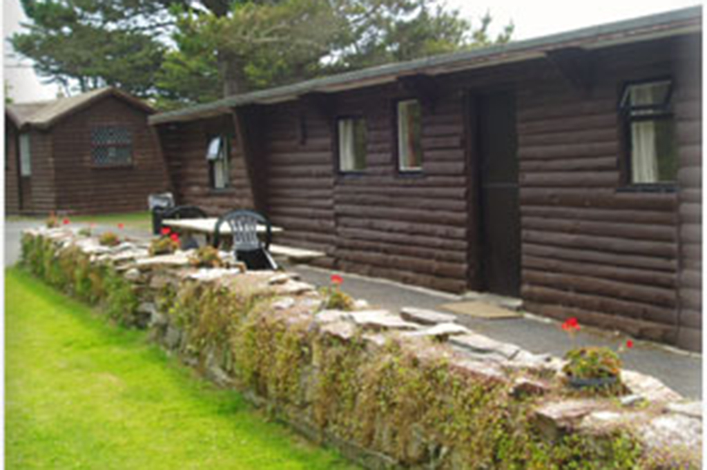 cabin_front